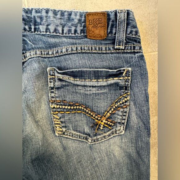 BKE Stella Low Rise Boot Cut Jeans - Size 28 x 31.5 stated (actual 32 x 32.5) - Picture 10 of 13